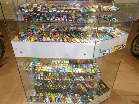 Collection variée de miniatures de photos avec différents styles de presets appliqués.