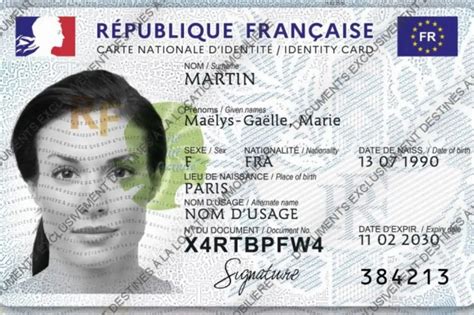 Exemple de filigrane discret et bien placé dans un coin d'une photo.