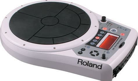 Une vue d'ensemble du Roland HPD-10, mettant en évidence les 10 pads, l'écran LCD et les boutons de contrôle.
