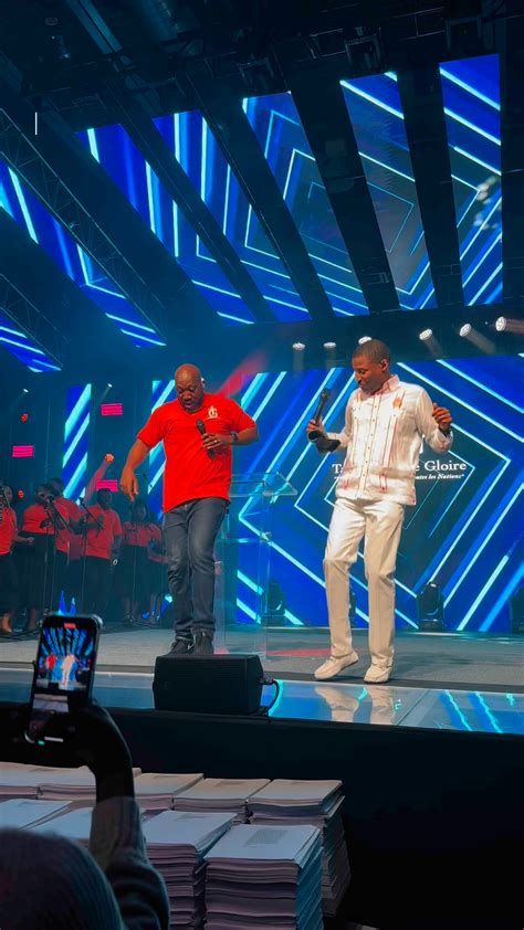 Illustration montrant l'interface de connexion d'Adobe CC avec un champ pour l'Adobe ID et un bouton 