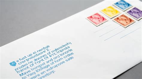 Timbre finalisé, prêt à être utilisé sur une enveloppe