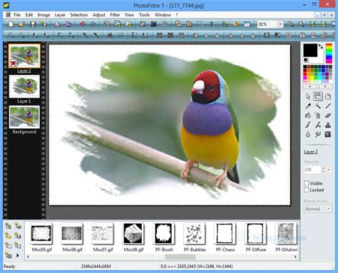 Exemple d'application du filtre Spirale dans PhotoFiltre