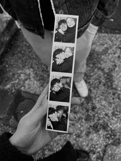 Collage de photos illustrant différents styles d'effets vintage : sépia, noir et blanc granuleux, photo type Polaroid.