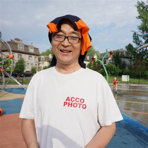 Diverses toiles imprimées avec différentes œuvres d'art et photographies pour illustrer la variété des applications et styles.